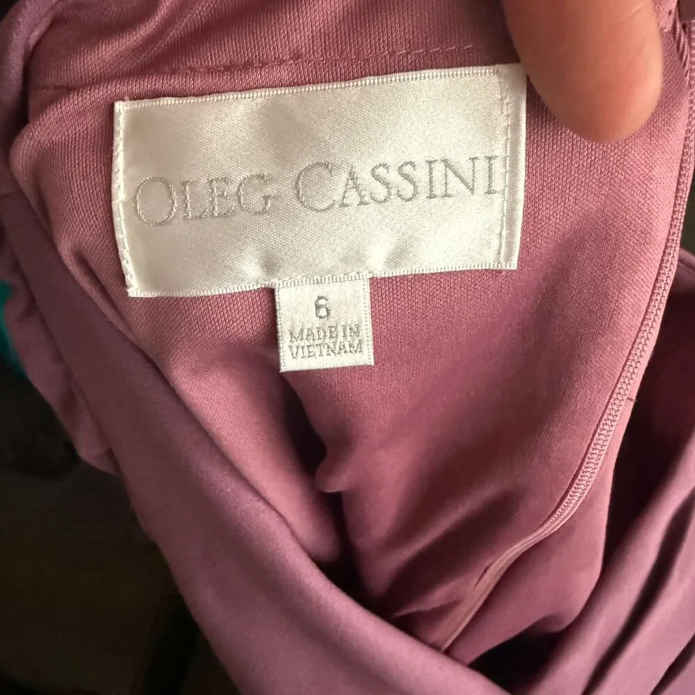 Oleg Cassini Mauve Sheath Dress Size 6 With Ruched Wrap Design & 3/4 Sleeves - Picture 5 of 6